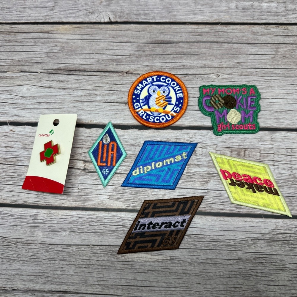 Girl Scout Patches And‎ Pin Lot